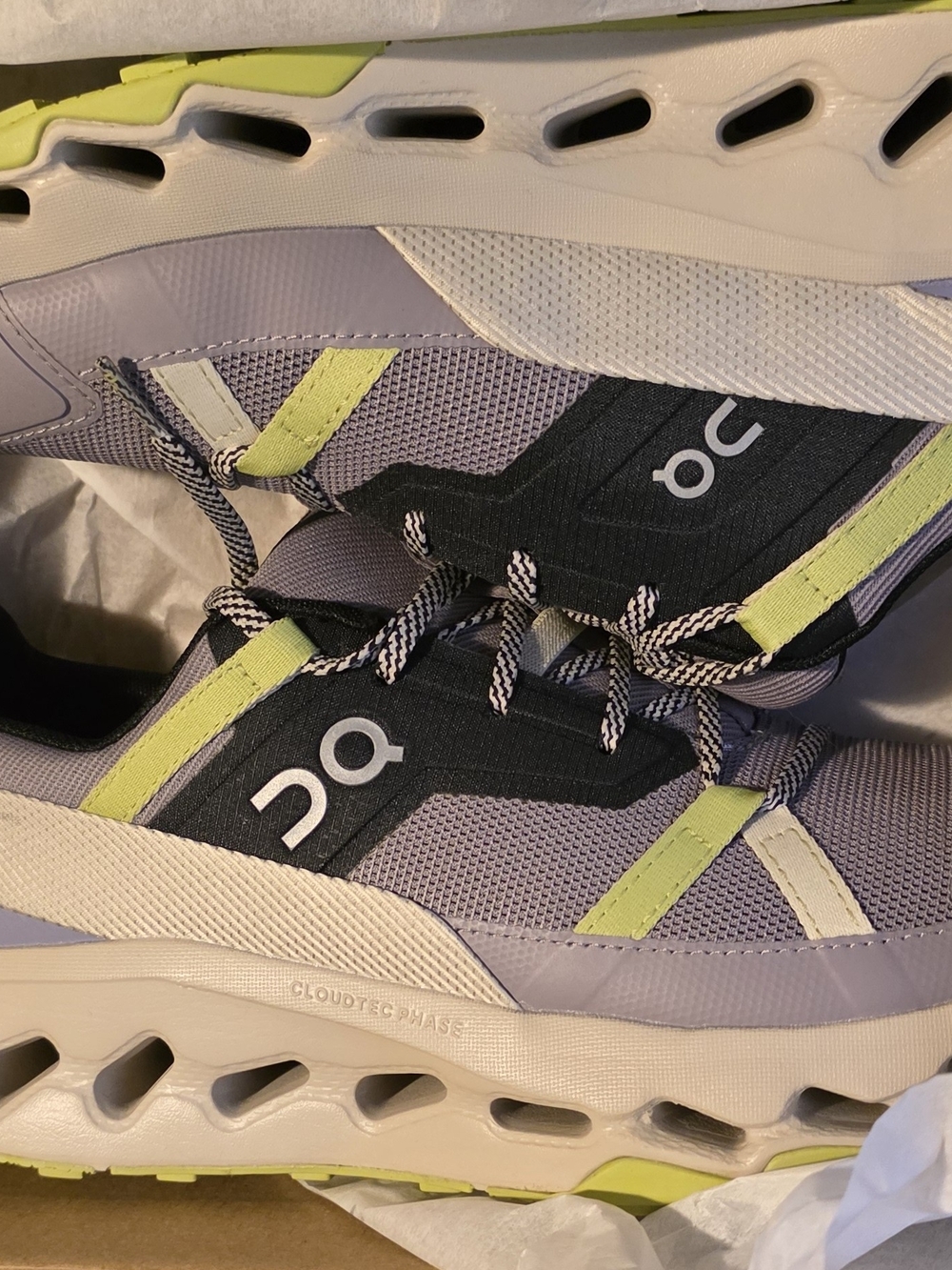 On Running Women's Cloudtec Lace-Up Shoes in Grey & Lime